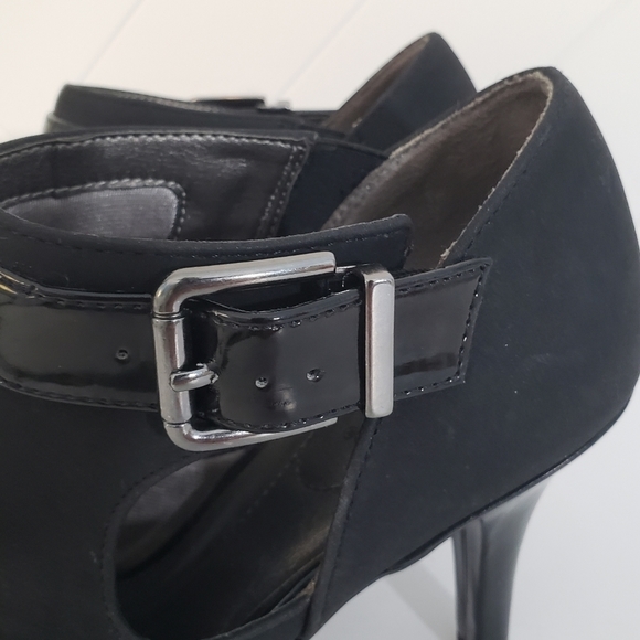 LIFESTRIDE Black Peep Toe Heels Women's Size 6.5 Shoes - Picture 6 of 12
